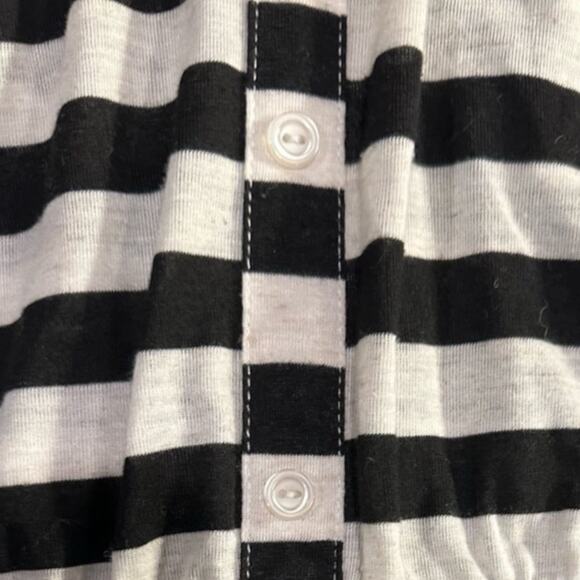 No Boundaries Black and White Striped Top - Picture 3 of 4